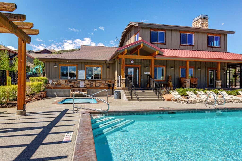 Bear Hollow Village Townhouse with  Community Pool - Ski the Slopes