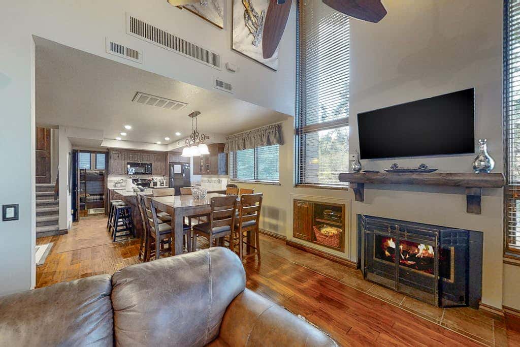 At the Base of Canyons Resort Spacious and Spectacular - Sleeps 10