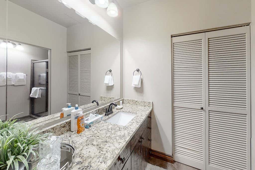 At the Base of Canyons Resort Spacious and Spectacular - Sleeps 10