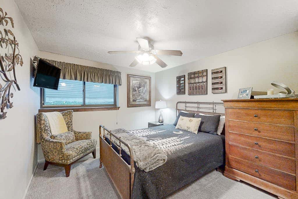 At the Base of Canyons Resort Spacious and Spectacular - Sleeps 10