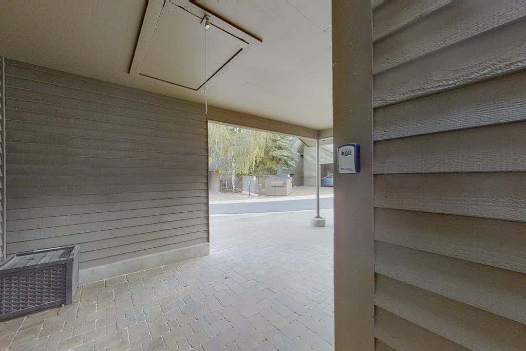 At the Base of Canyons Resort Spacious and Spectacular - Sleeps 10