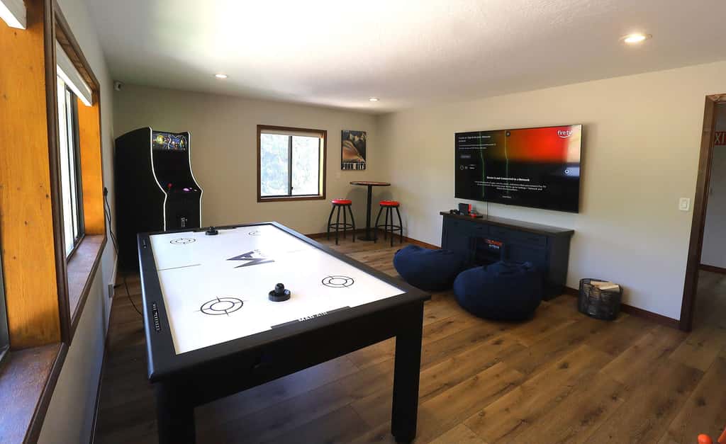 At the Base of Canyons Resort Spacious and Spectacular - Sleeps 10