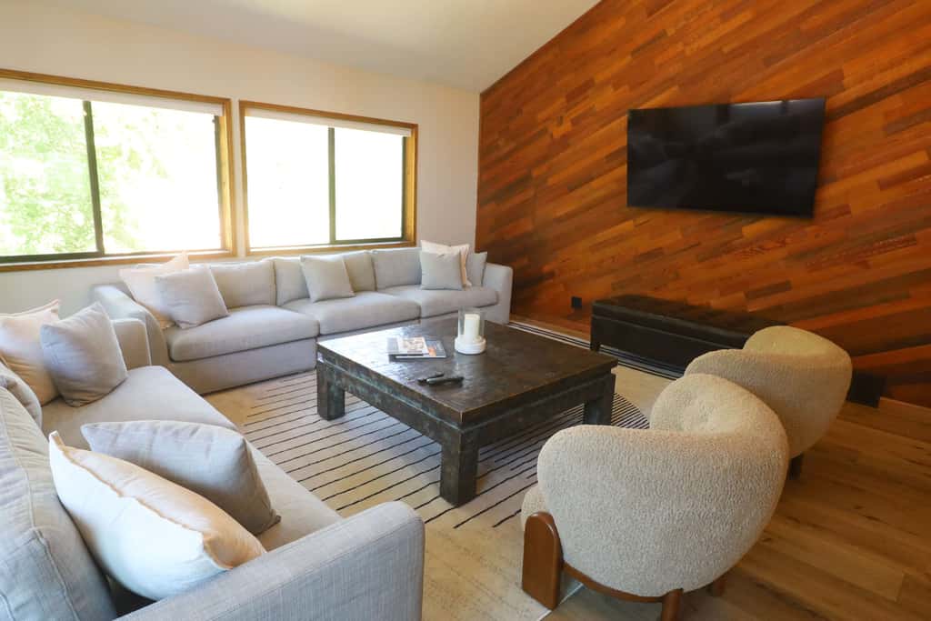 At the Base of Canyons Resort Spacious and Spectacular - Sleeps 10