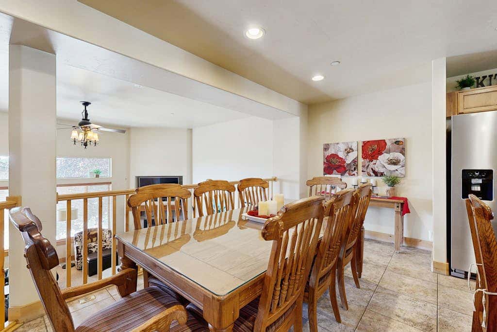 Bear Hollow Townhome with Private Hot Tub & EV Charger