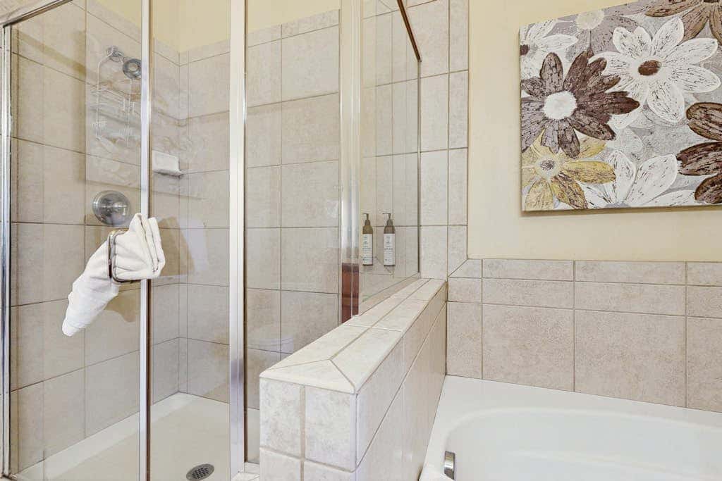 Bear Hollow Townhome with Private Hot Tub & EV Charger