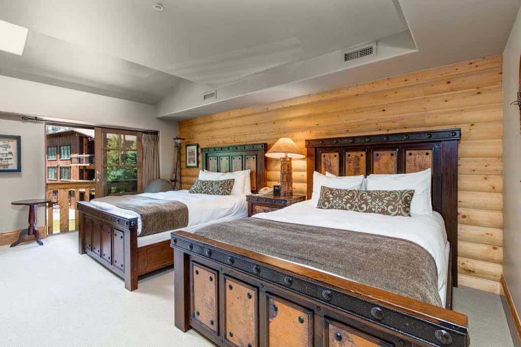 Epic view condo with fireplaces & close to everything