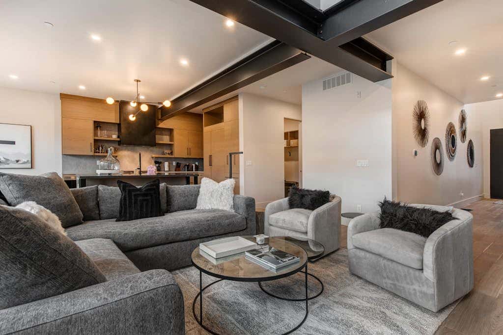 Updated home with a private hot tub, fireplace, & mountain views - dog friendly
