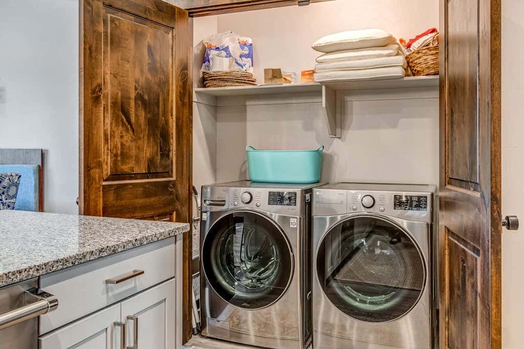 Stunning dog-friendly mountain condo with hot tub, gas grill, & AC