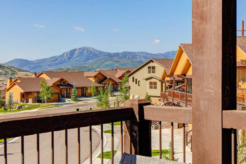 Stunning dog-friendly mountain condo with hot tub, gas grill, & AC