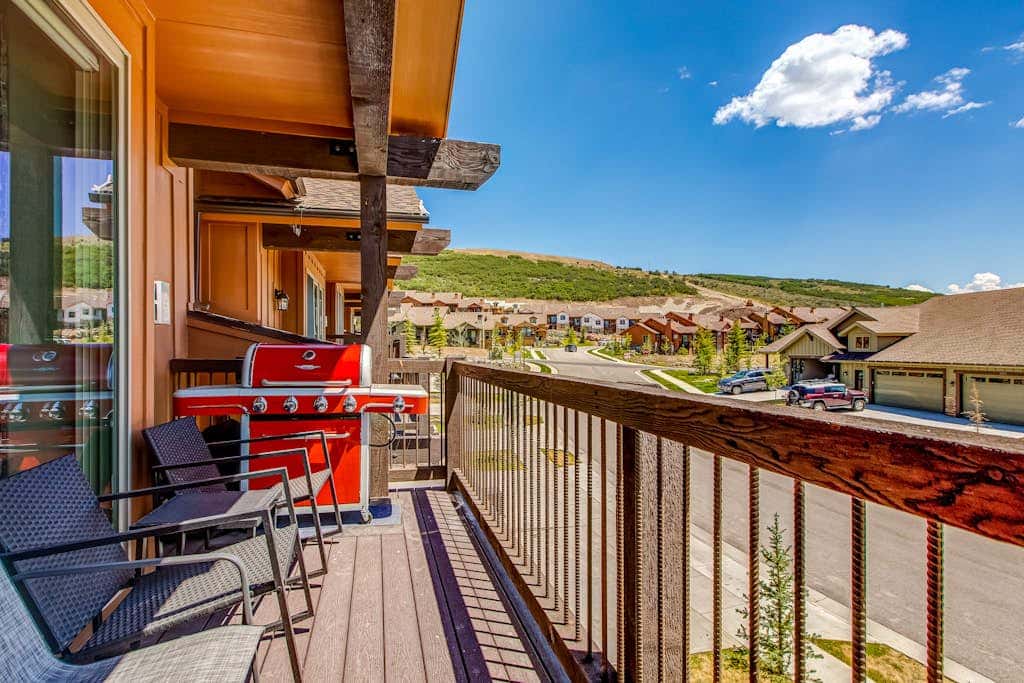Stunning dog-friendly mountain condo with hot tub, gas grill, & AC