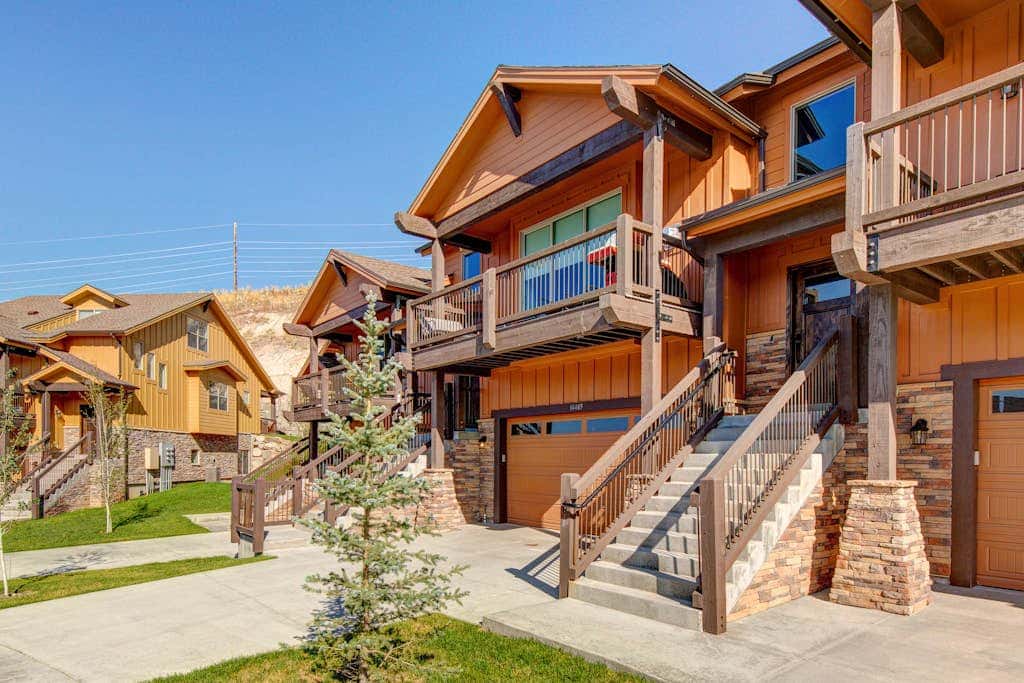 Stunning dog-friendly mountain condo with hot tub, gas grill, & AC