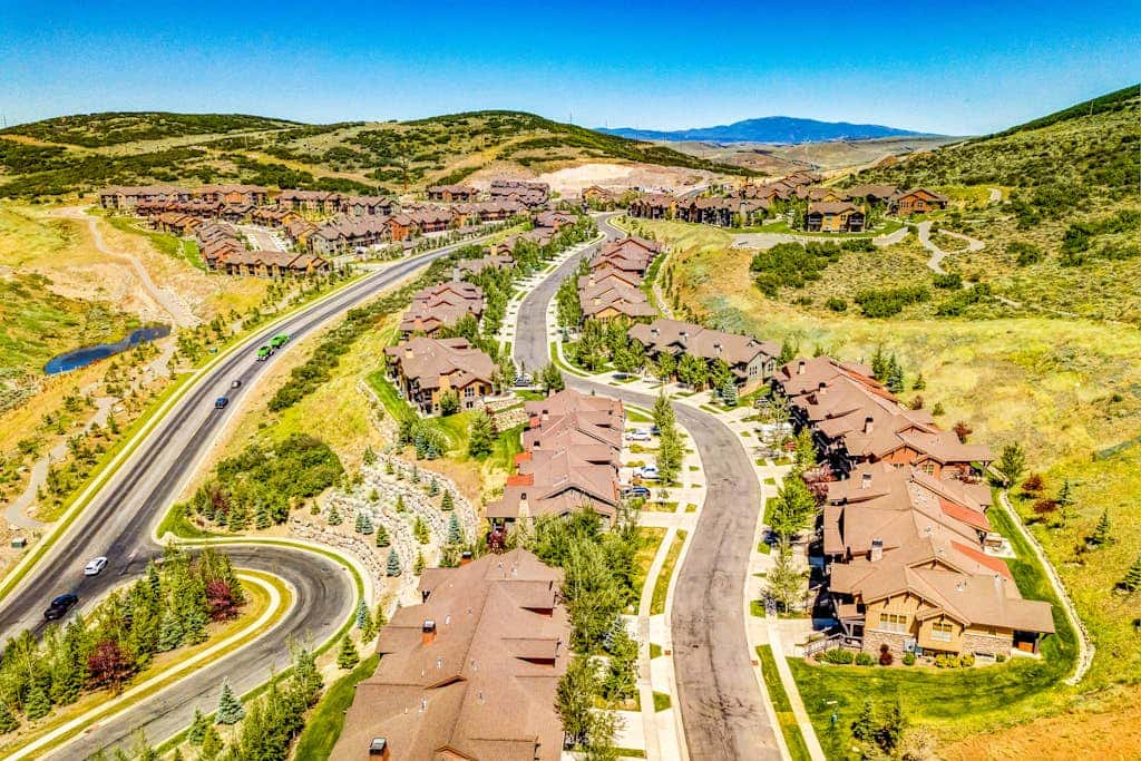Stunning dog-friendly mountain condo with hot tub, gas grill, & AC