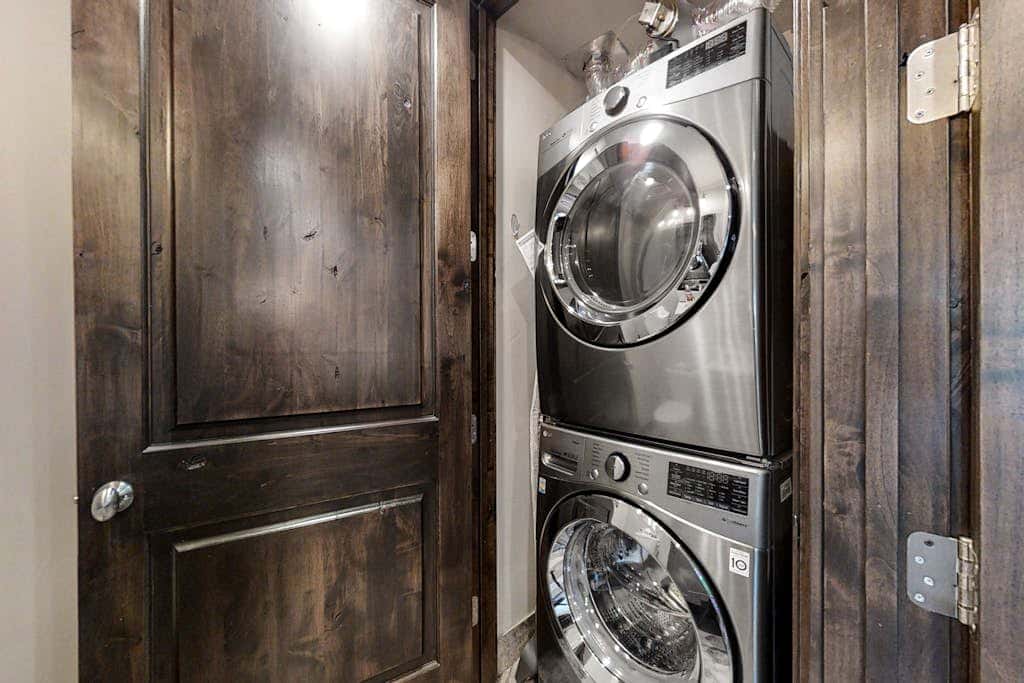 Stylish Blackstone Retreat | Heated Pool & Hot Tub | Walk to Cabriolet Lift