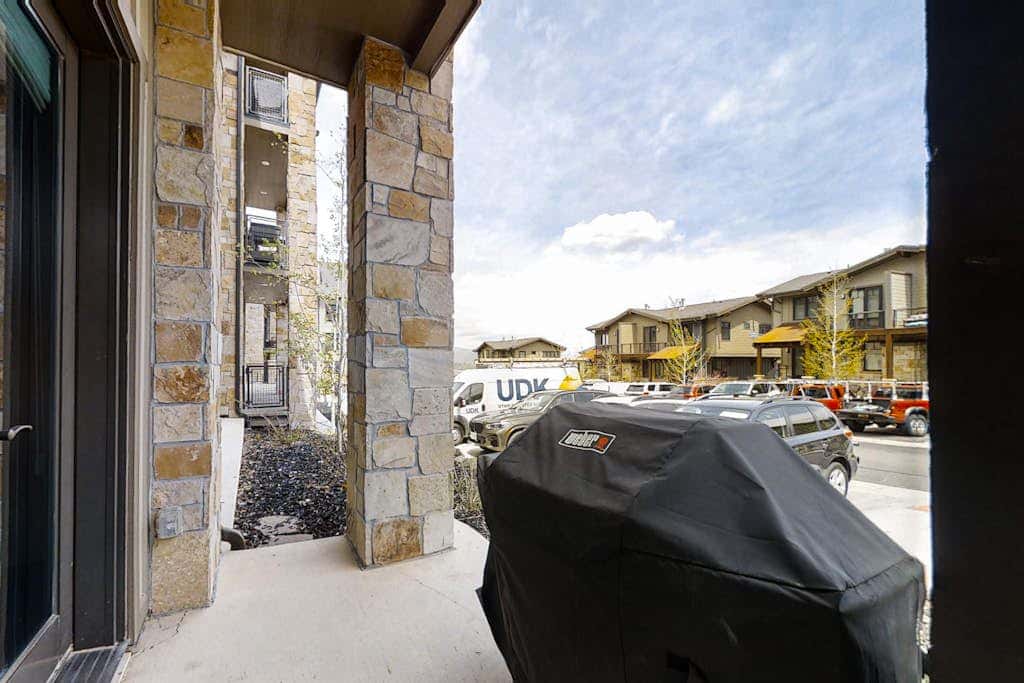 Stylish Blackstone Retreat | Heated Pool & Hot Tub | Walk to Cabriolet Lift