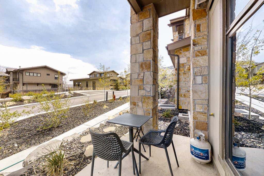 Stylish Blackstone Retreat | Heated Pool & Hot Tub | Walk to Cabriolet Lift