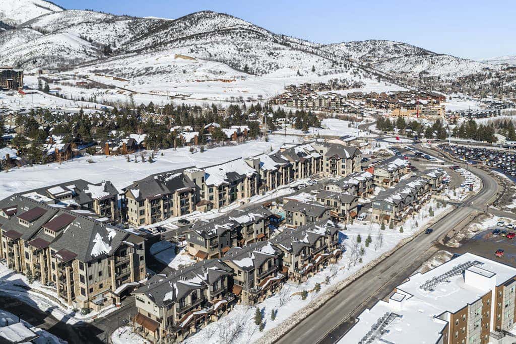 Stylish Blackstone Retreat | Heated Pool & Hot Tub | Walk to Cabriolet Lift