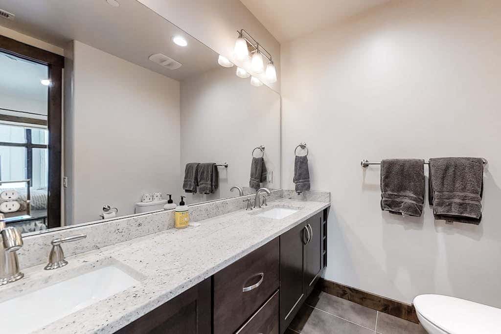 Stylish New-Build Condo | 2 Suites, Pool & Hot Tub | Walk to Cabriolet Lift