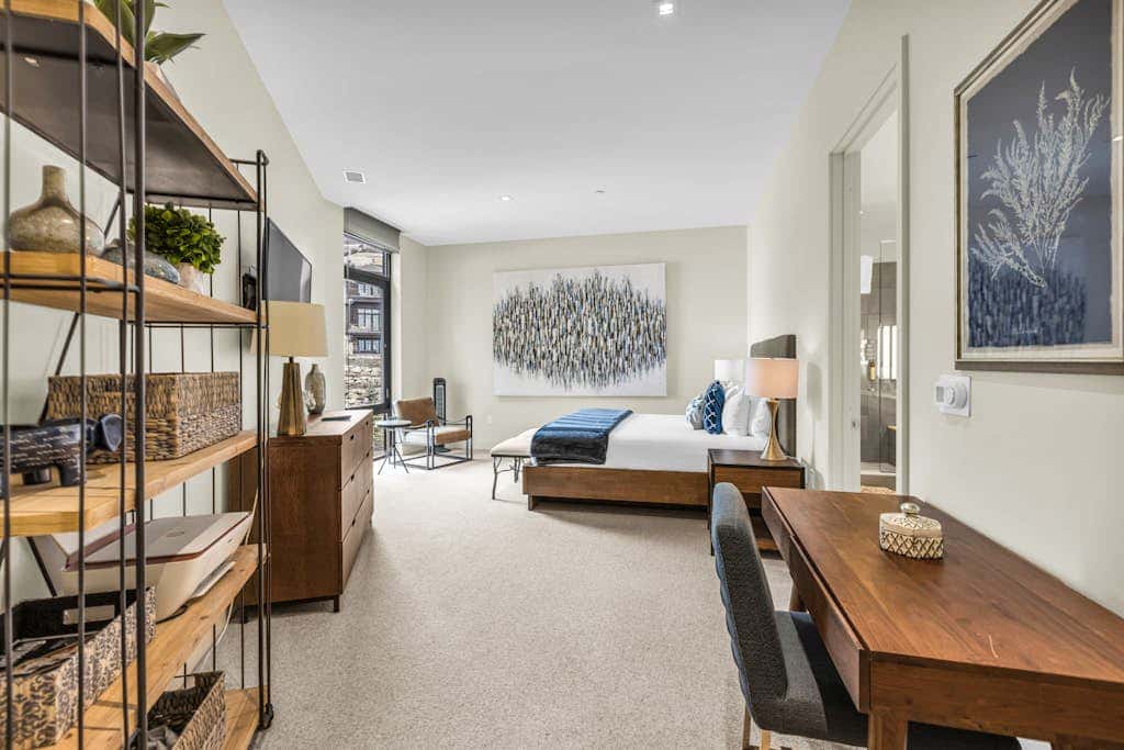 Exclusive ski-in - ski-out Penthouse with Balcony & Gorgeous Slope Views
