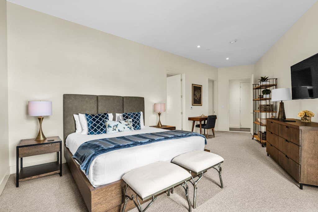 Exclusive ski-in - ski-out Penthouse with Balcony & Gorgeous Slope Views