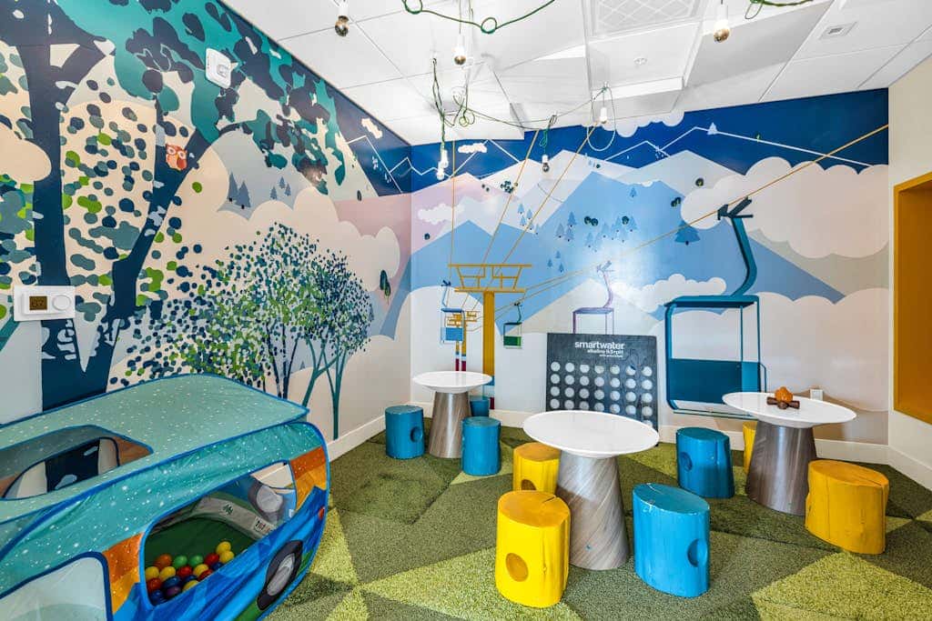 Exclusive ski-in - ski-out Penthouse with Balcony & Gorgeous Slope Views