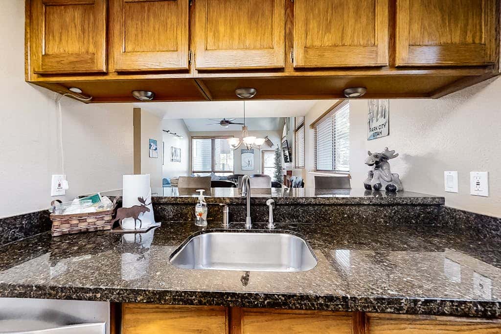 Spacious all-suite home at the base of The Canyons Resort