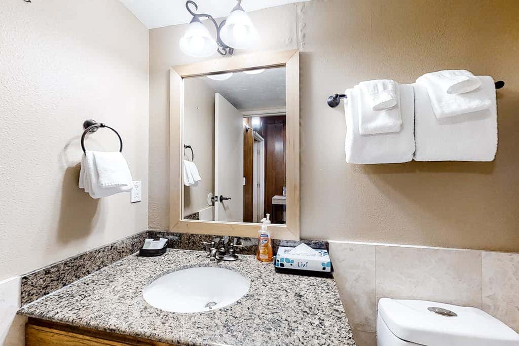Spacious all-suite home at the base of The Canyons Resort