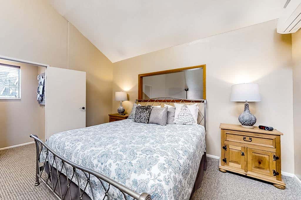 Spacious all-suite home at the base of The Canyons Resort