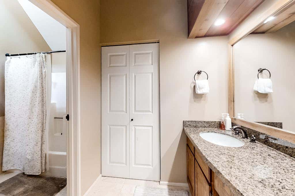 Spacious all-suite home at the base of The Canyons Resort