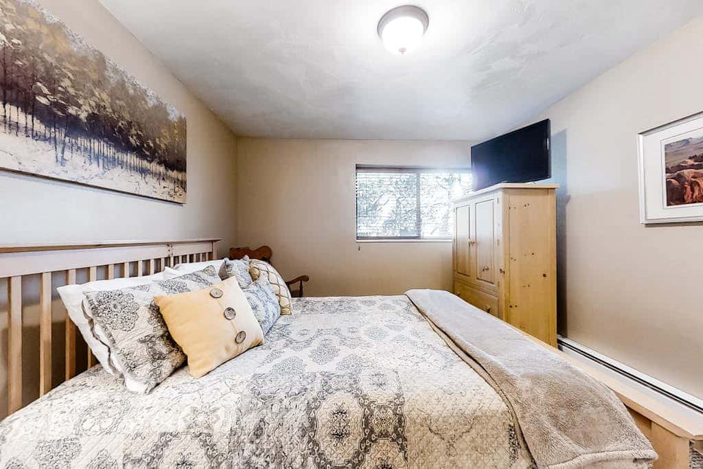 Spacious all-suite home at the base of The Canyons Resort