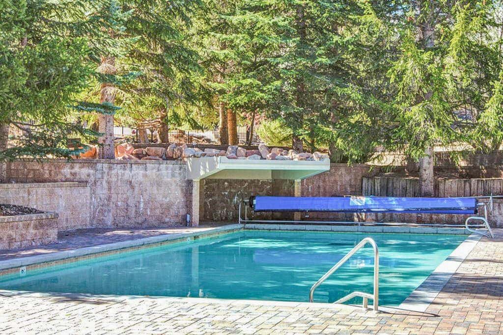Spacious all-suite home at the base of The Canyons Resort