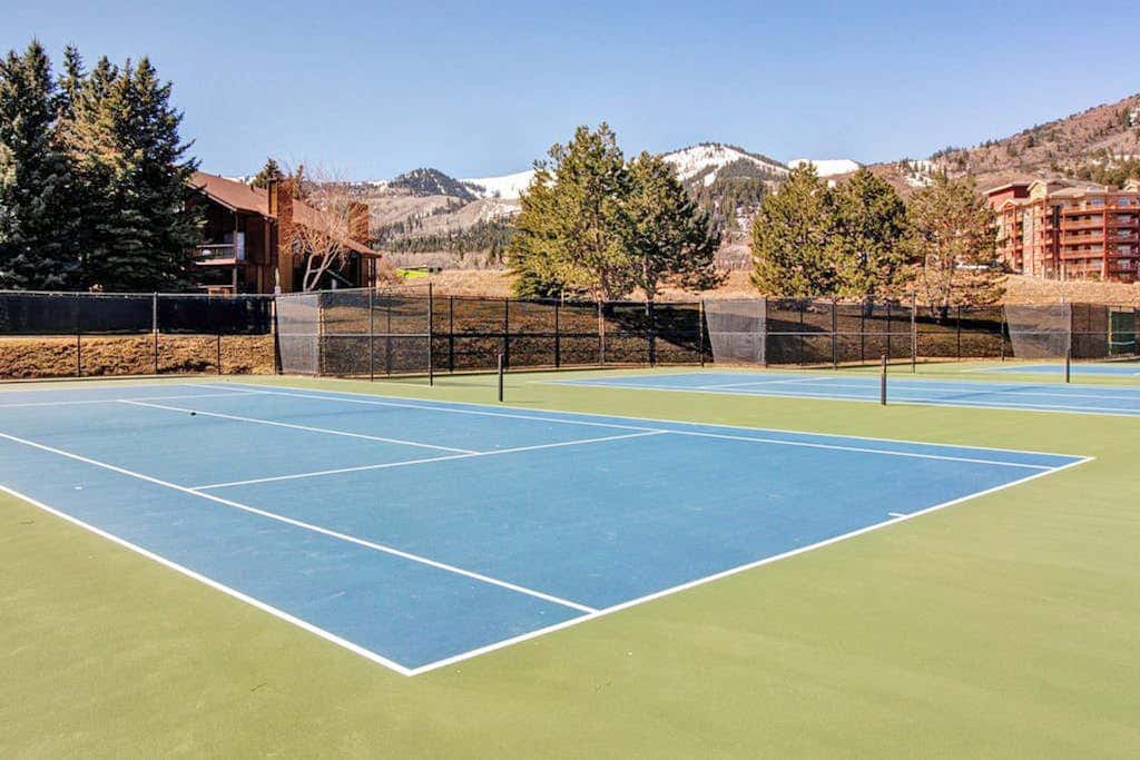 Spacious all-suite home at the base of The Canyons Resort