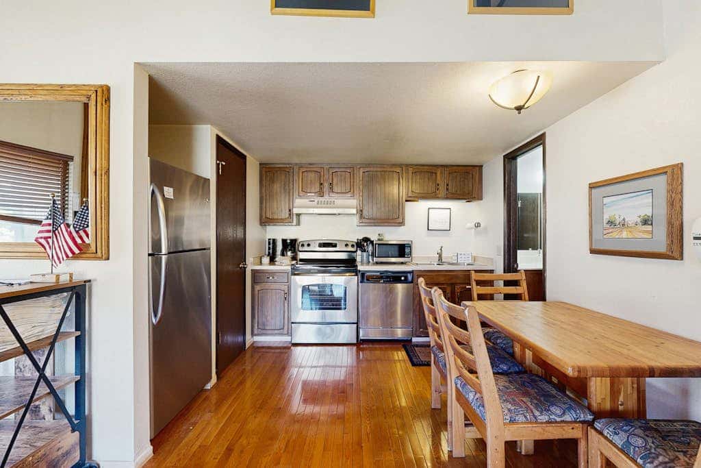 Ski Lodge-Inspired Condo with two lofts plus Shared Pools, Hot Tubs, & Tennis
