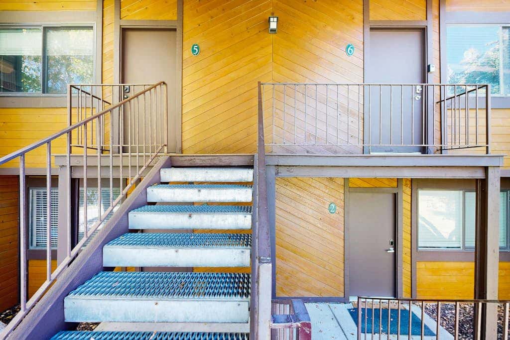 Ski Lodge-Inspired Condo with two lofts plus Shared Pools, Hot Tubs, & Tennis