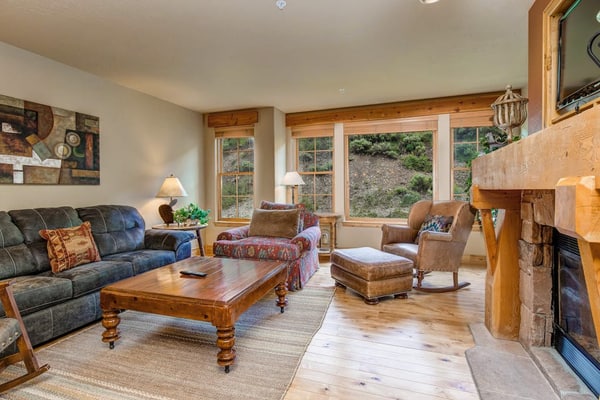 Lodges at Deer Valley 2218 and 2220