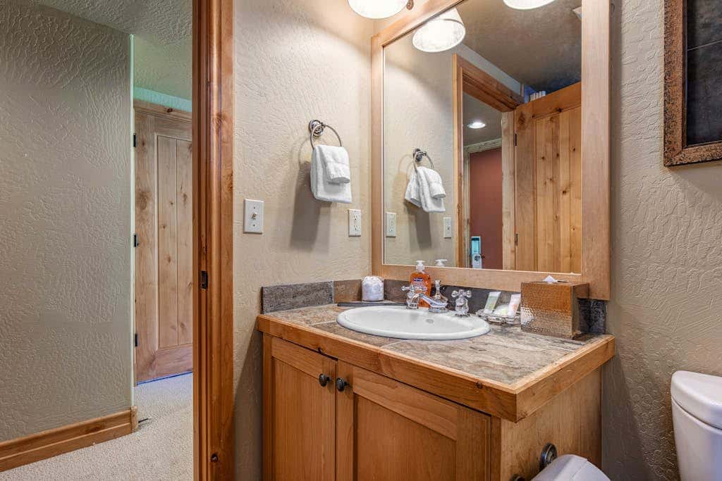 Superbly located, Elegant, Serene Deer Valley accommodations