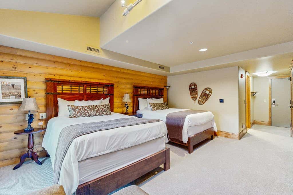 Hotel studio with views, fireplace & close to everything
