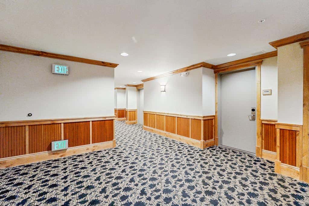 Hotel studio with views, fireplace & close to everything