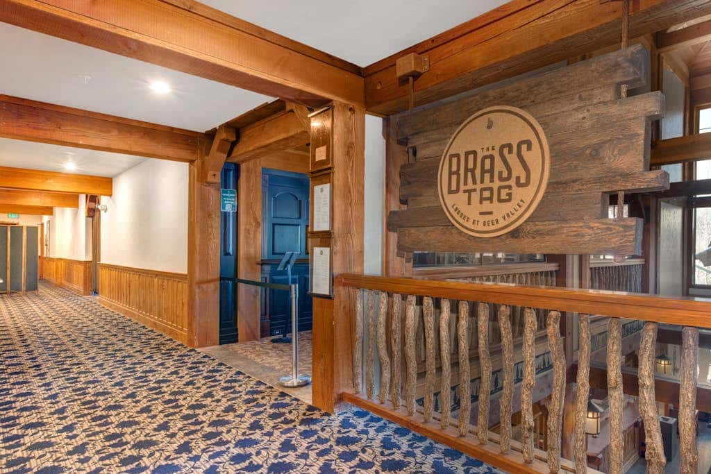 Hotel studio with views, fireplace & close to everything
