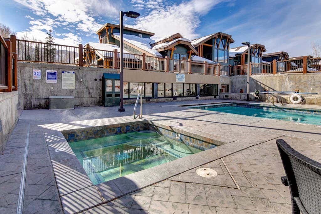 Hotel studio with views, fireplace & close to everything