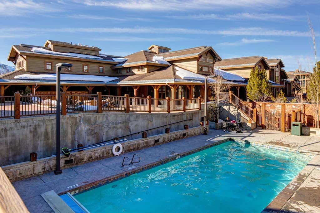 Hotel studio with views, fireplace & close to everything