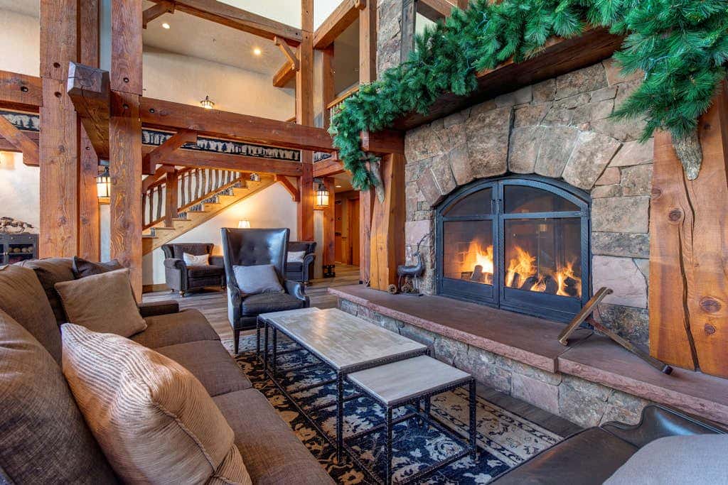 Hotel studio with views, fireplace & close to everything
