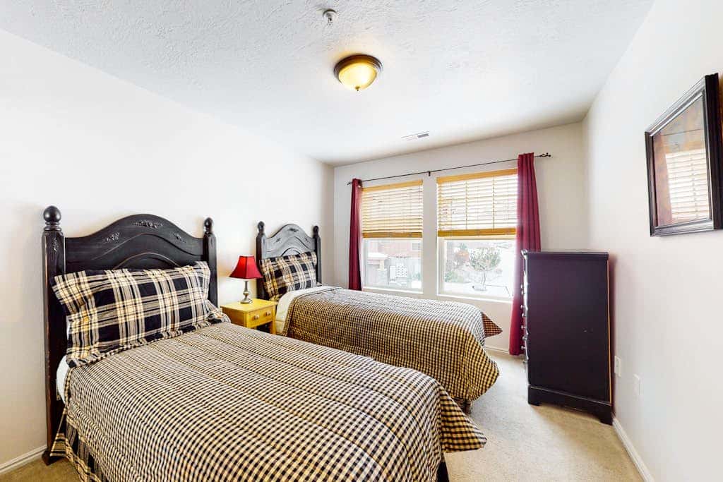 Amazing lake view condo with  fireplace, balcony, shared pool & hot tub