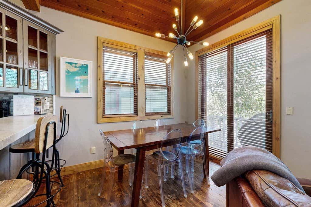 Cozy, family-friendly home with  a private hot tub, gas fireplace, two decks, WiFi