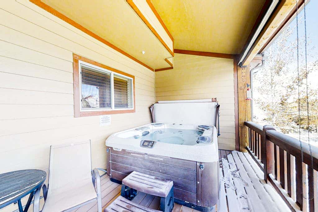 Family-Friendly Home with Private Hot Tub, Shared Pool, WiFi, and Central AC
