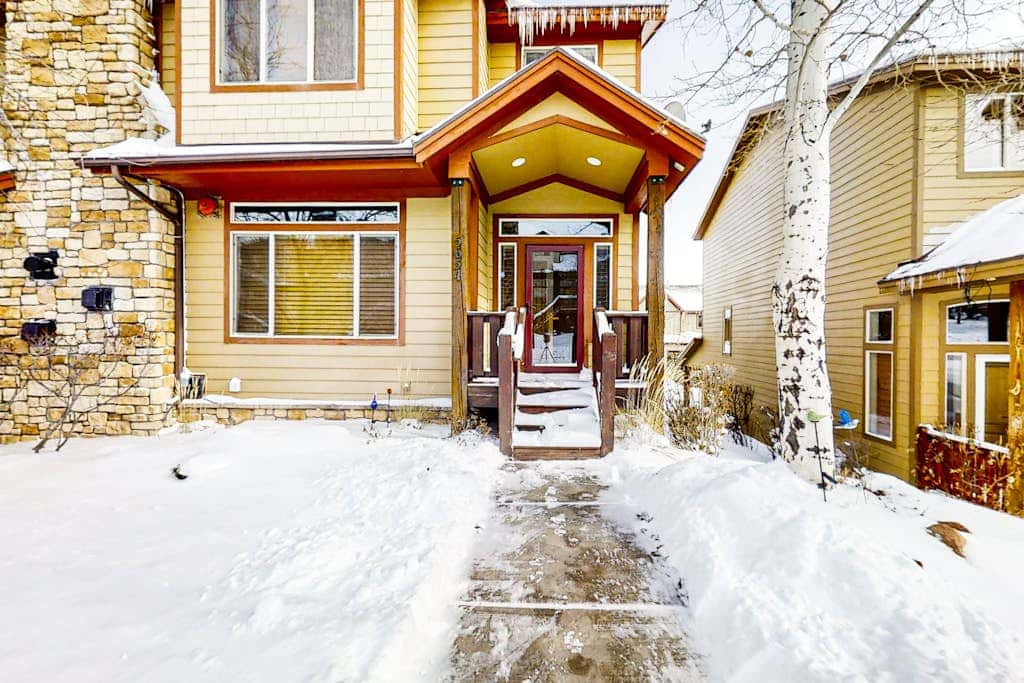 Family-Friendly Home with Private Hot Tub, Shared Pool, WiFi, and Central AC