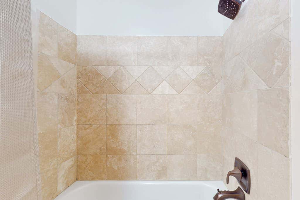 Renovated townhouse in canyons with fireplace & mountain view - walk to lifts