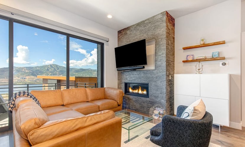 On Top of the Mountains - Full Townhome