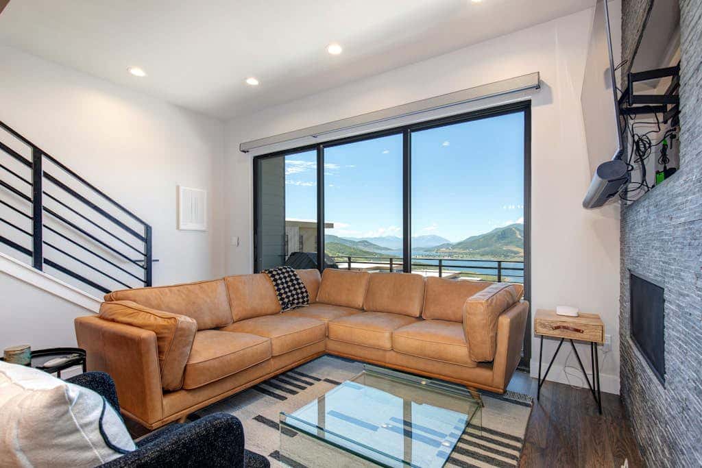 Townhouse in Hideout with hot tub