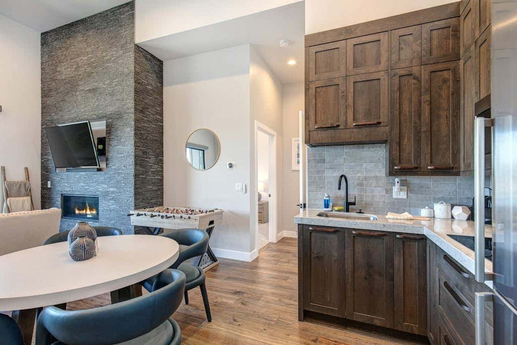 Stunning View, Family Fun and Steps from Deer Valleys New East Village