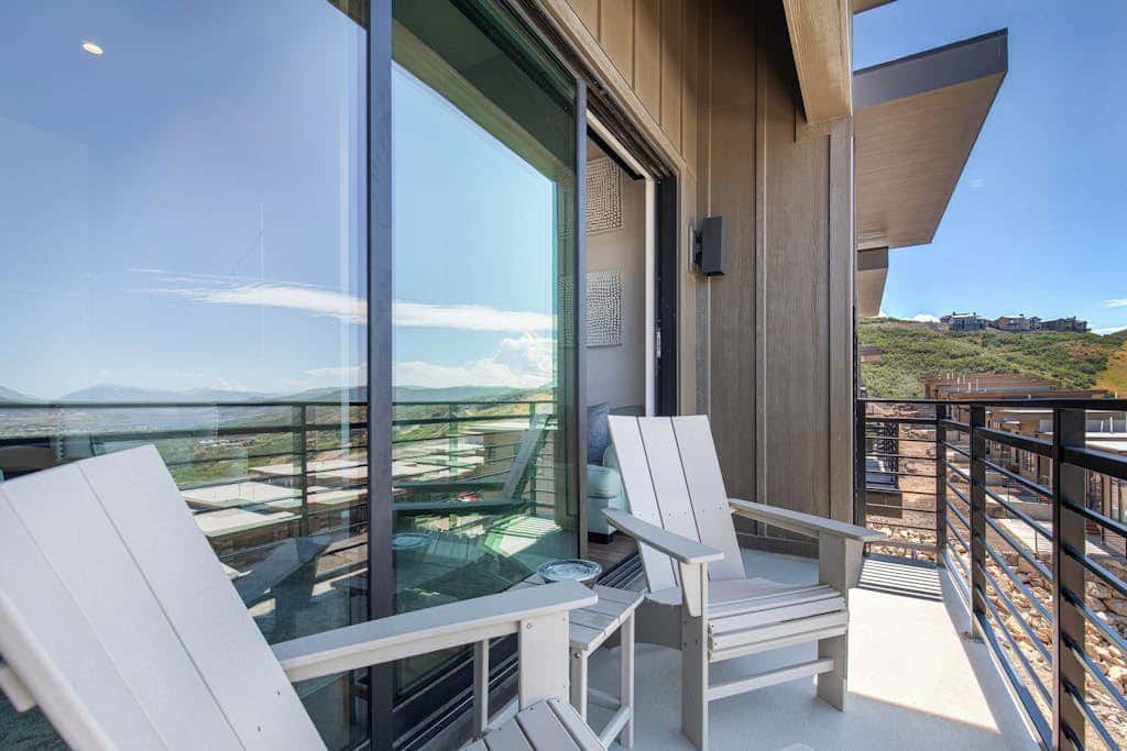Stunning View, Family Fun and Steps from Deer Valleys New East Village